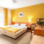 Taaakaryba Hotell