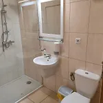 Taaakaryba Hotel *