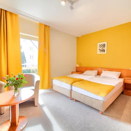 Taaakaryba Hotel *